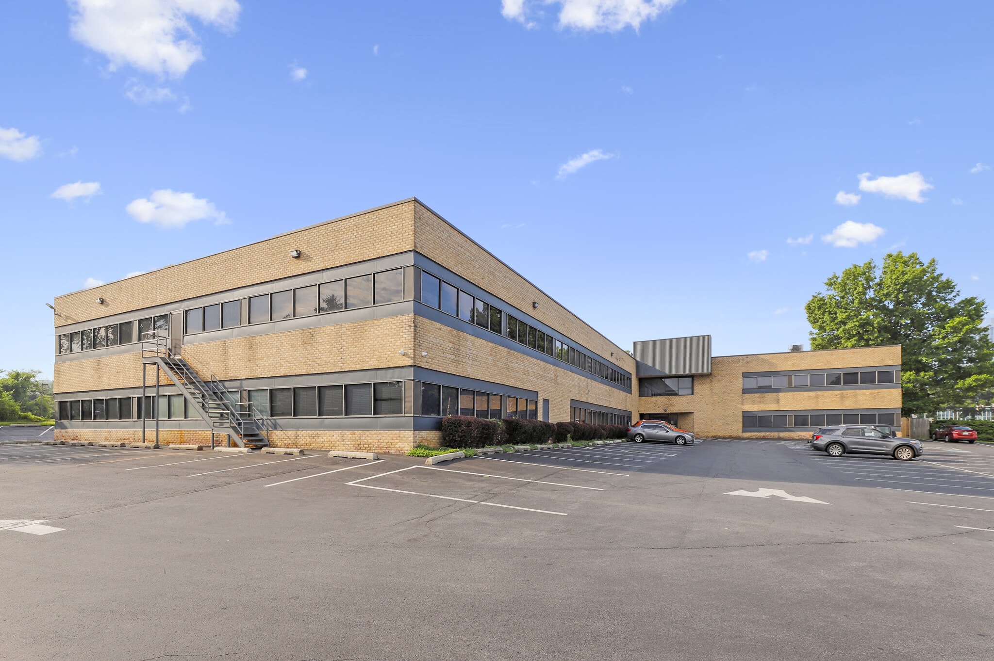 6340 Security Blvd, Woodlawn, MD for lease Building Photo- Image 1 of 10