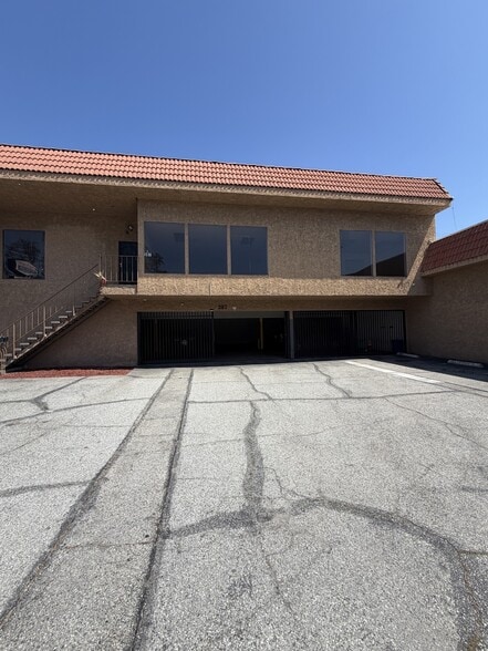 207-209 E Pomona Blvd, Monterey Park, CA for lease - Building Photo - Image 1 of 10
