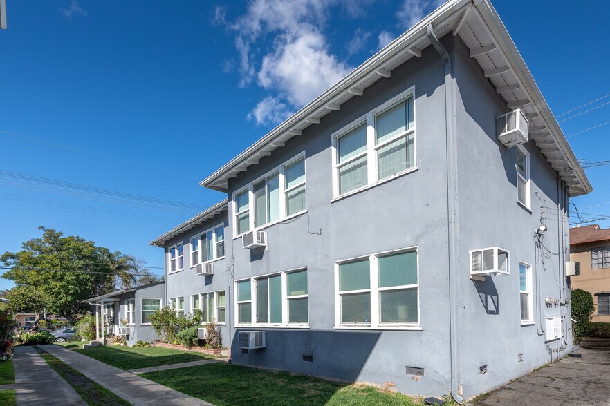 5660 Kester Ave, Van Nuys, CA à vendre - Photo du bâtiment - Image 3 de 12