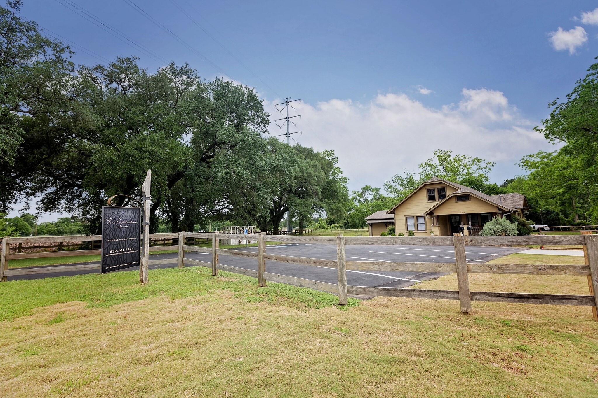 111 E Hufsmith Rd, Tomball, TX for sale Building Photo- Image 1 of 12