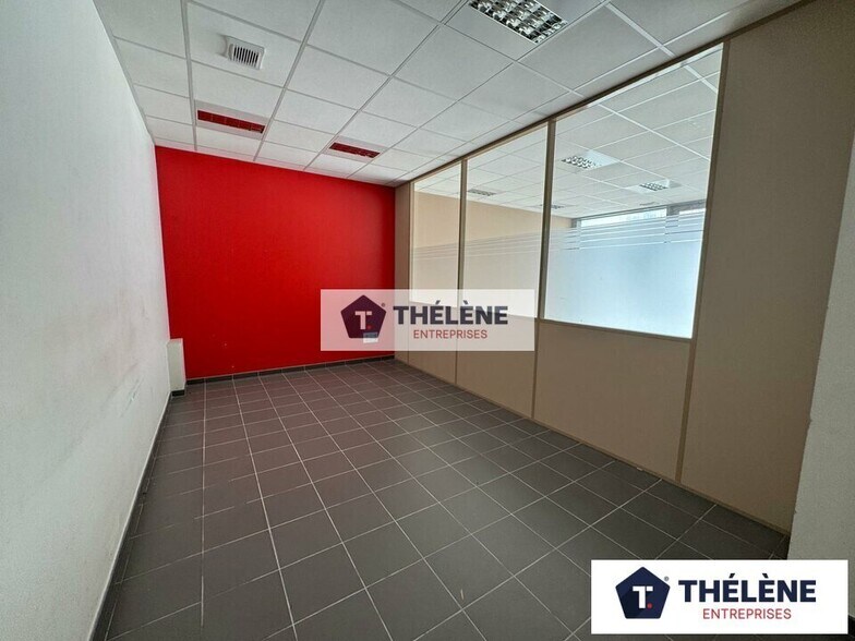 Retail in Montpellier for sale - Interior Photo - Image 3 of 10