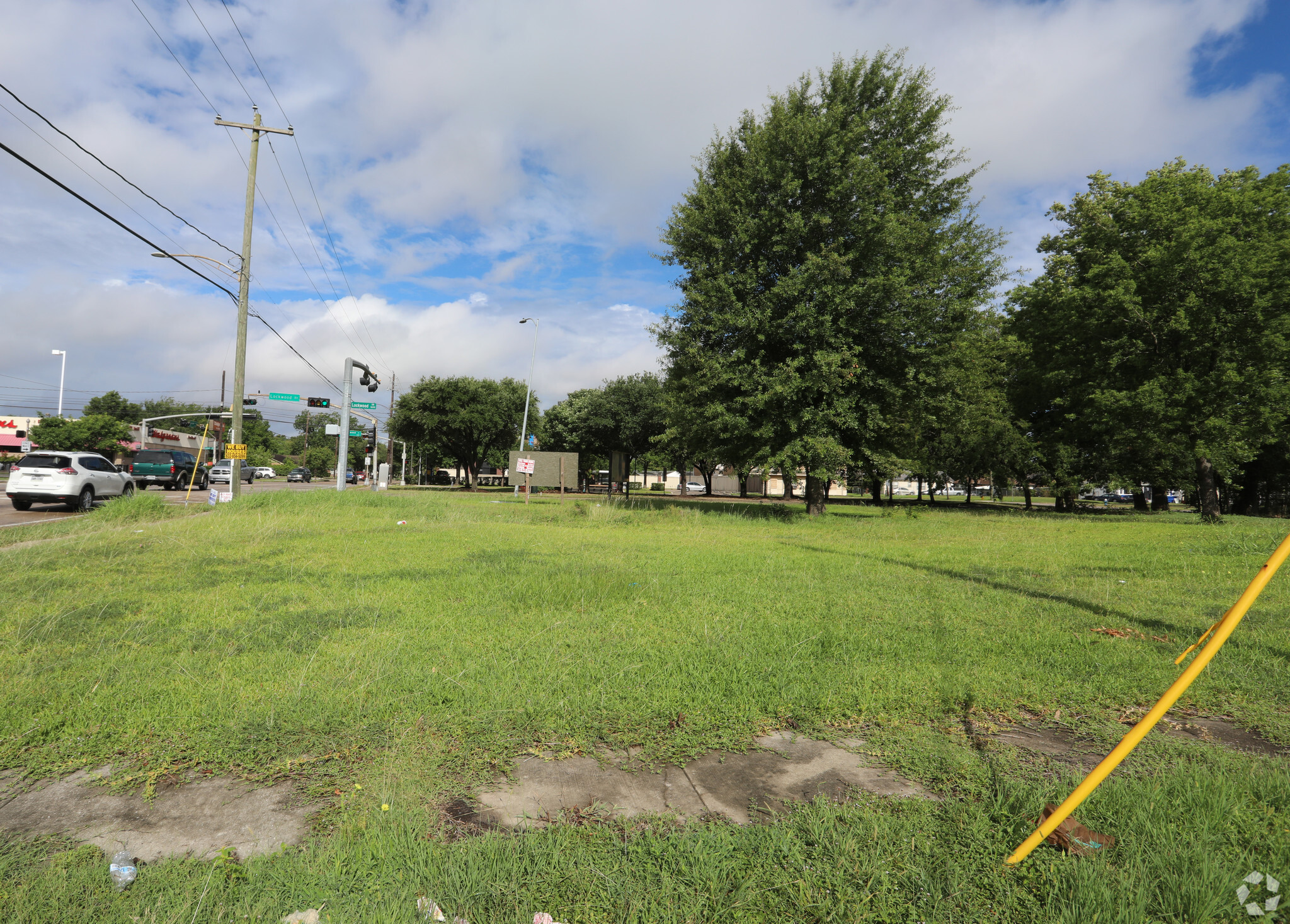 Lyons Ave, Houston, TX for sale Primary Photo- Image 1 of 1