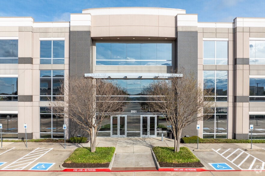 2001 W John Carpenter Fwy, Irving, TX for lease - Building Photo - Image 3 of 5