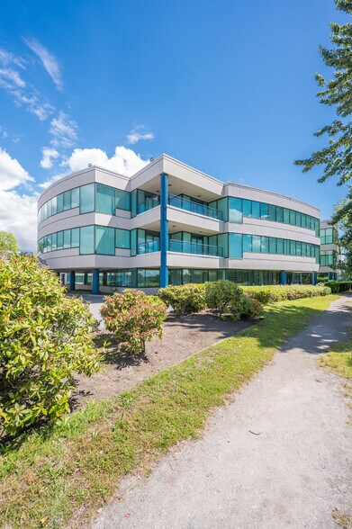 1700 W 75th Ave, Vancouver, BC à louer - Photo du bâtiment - Image 1 de 11