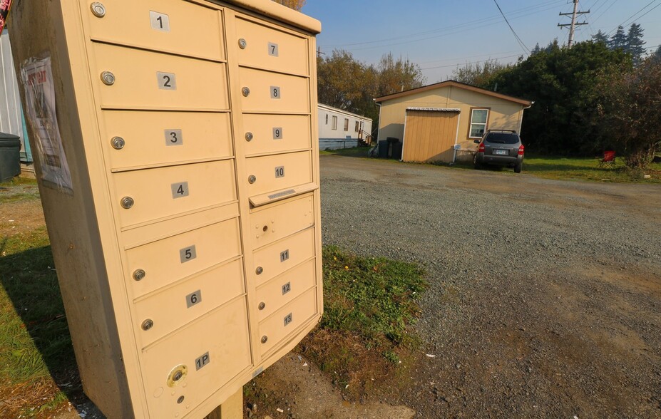 93531 Coal Bank Ln, Coos Bay, OR à vendre - Photo du bâtiment - Image 3 de 40