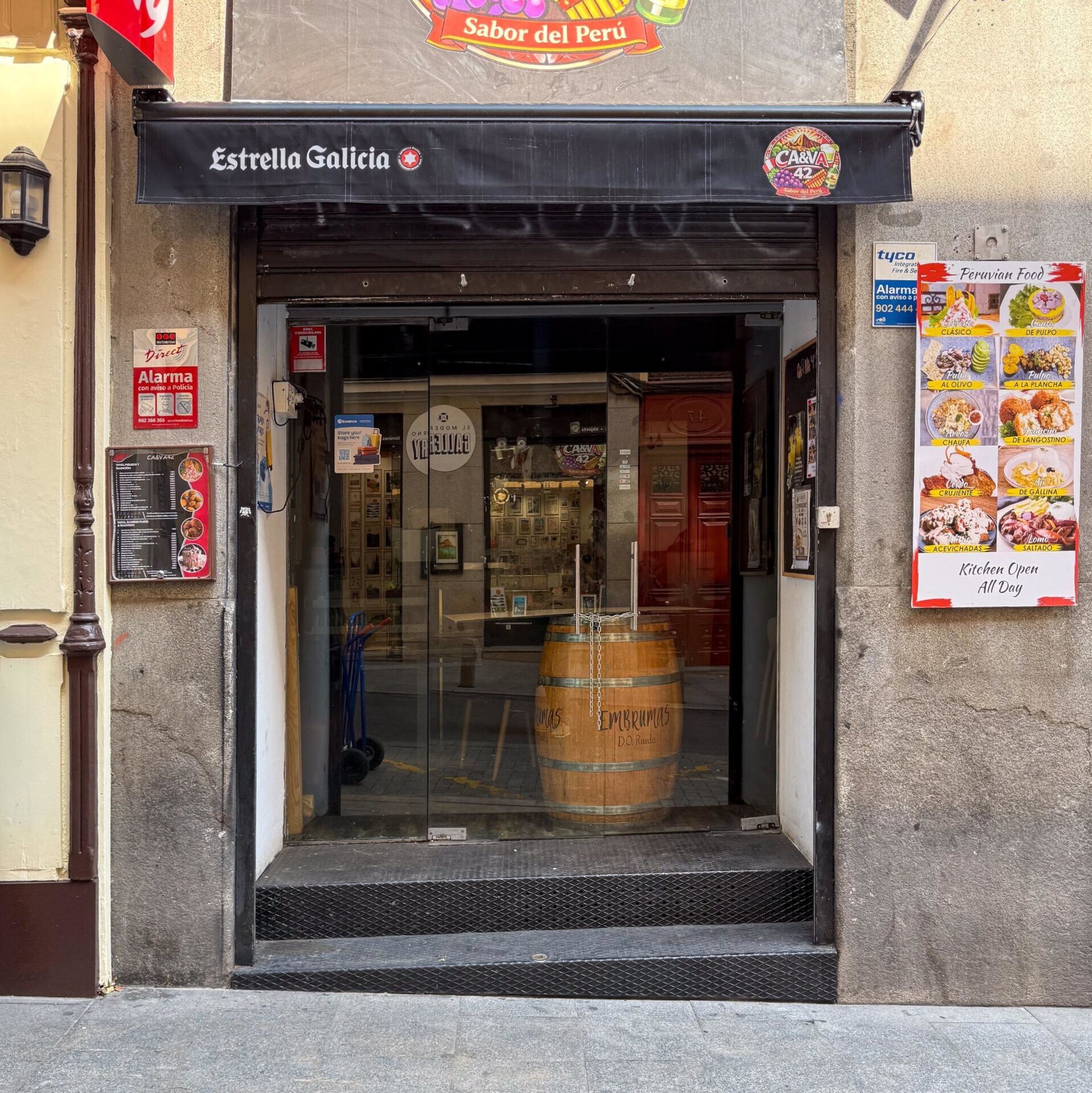 Retail in Madrid, Madrid for lease Building Photo- Image 1 of 16