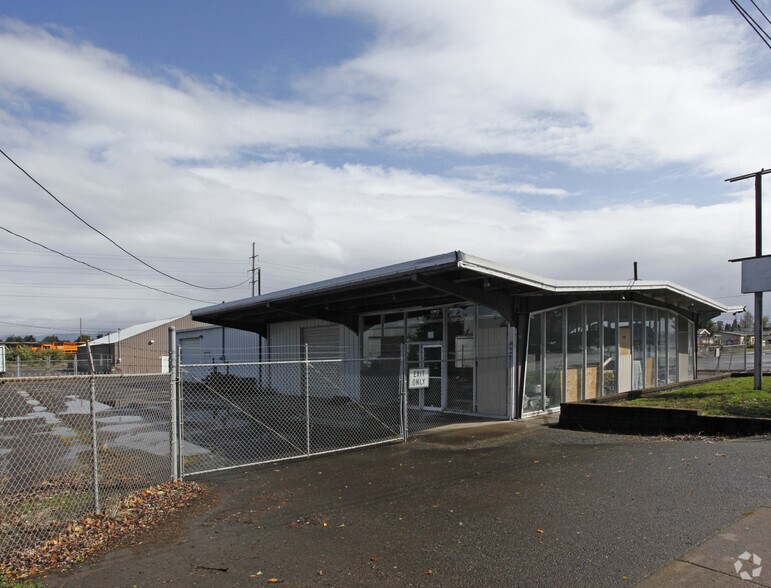 1511 Or-99 Hwy, Eugene, OR à louer - Photo du bâtiment - Image 2 de 2