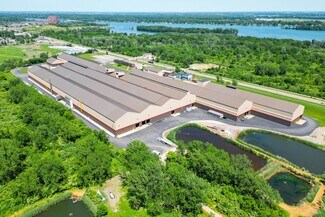 Plus de détails pour 27800 W Jefferson Ave, Gibraltar, MI - Industriel à vendre
