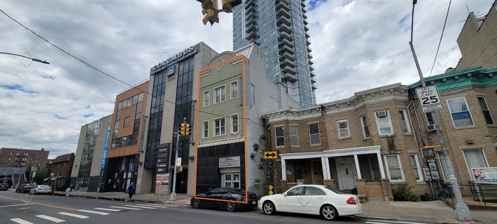 1525 Voorhies Ave, Brooklyn, NY à louer - Photo du bâtiment - Image 2 de 22