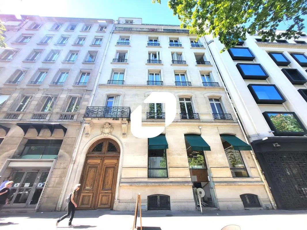 40 Avenue Kléber, Paris for lease Building Photo- Image 1 of 12
