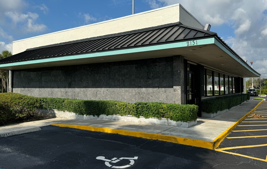 2131 N State Road 7, Margate, FL for lease - Building Photo - Image 1 of 9