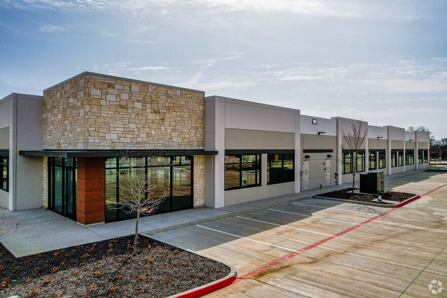 380 S Nolen Dr, Southlake, TX à louer - Photo du bâtiment - Image 3 de 6