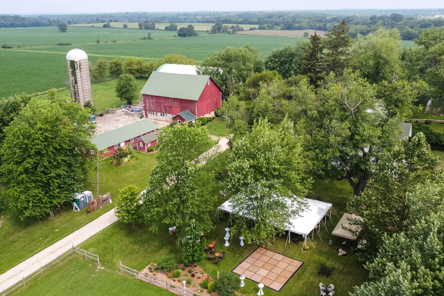 466 Quail Trap Rd, Caledonia, IL for sale - Aerial - Image 1 of 1