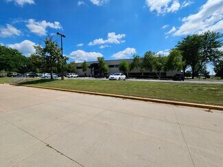 Plus de détails pour 1 Lands End Ln, Dodgeville, WI - Bureau à vendre