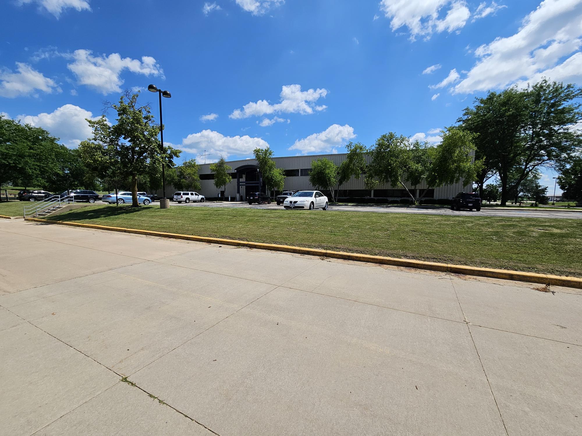 1 Lands End Ln, Dodgeville, WI à vendre Photo principale- Image 1 de 2