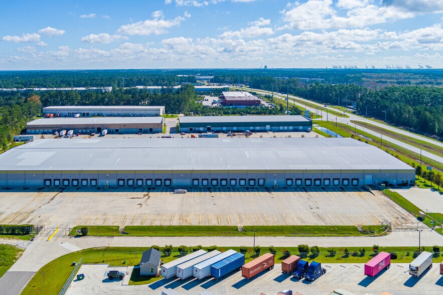 195 Nordic Way, Pooler, GA à louer - Photo du bâtiment - Image 3 de 10