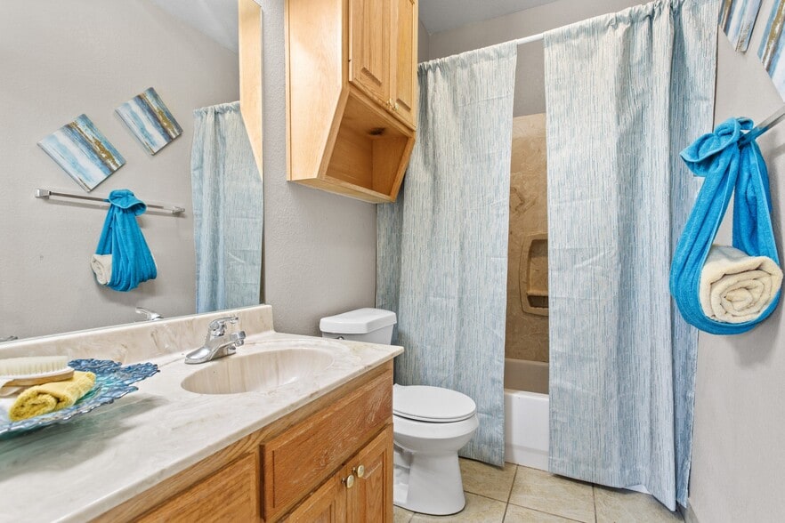 2406-2418 S University Parks Dr, Waco, TX for sale - Building Photo - Image 3 of 10
