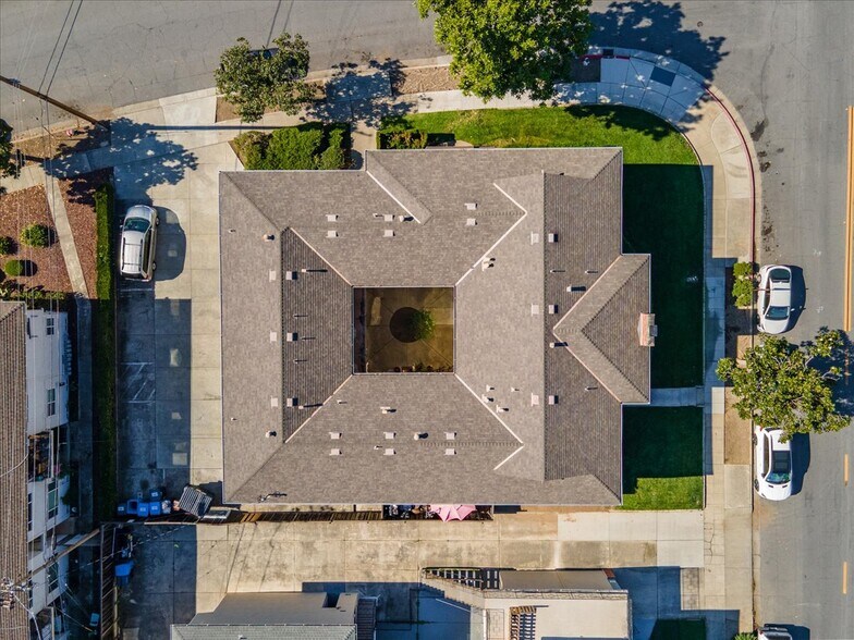 642 Kirkland Dr, Sunnyvale, CA à vendre - Photo du bâtiment - Image 3 de 15