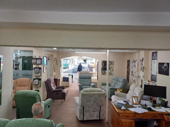 46 High St, Leighton Buzzard for lease - Interior Photo - Image 3 of 3