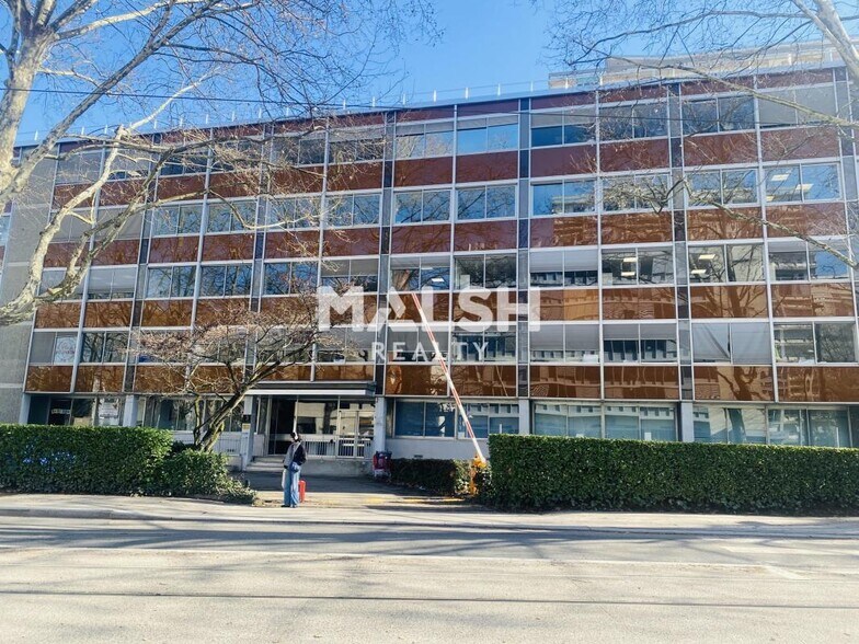 Bureau dans Villeurbanne à vendre - Photo du bâtiment - Image 2 de 15