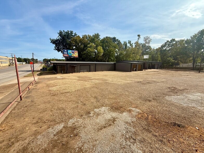 1622 W Front St, Tyler, TX for sale - Building Photo - Image 3 of 29