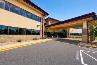 625 E Nicollet Blvd, Burnsville, MN for lease Interior Photo- Image 1 of 9