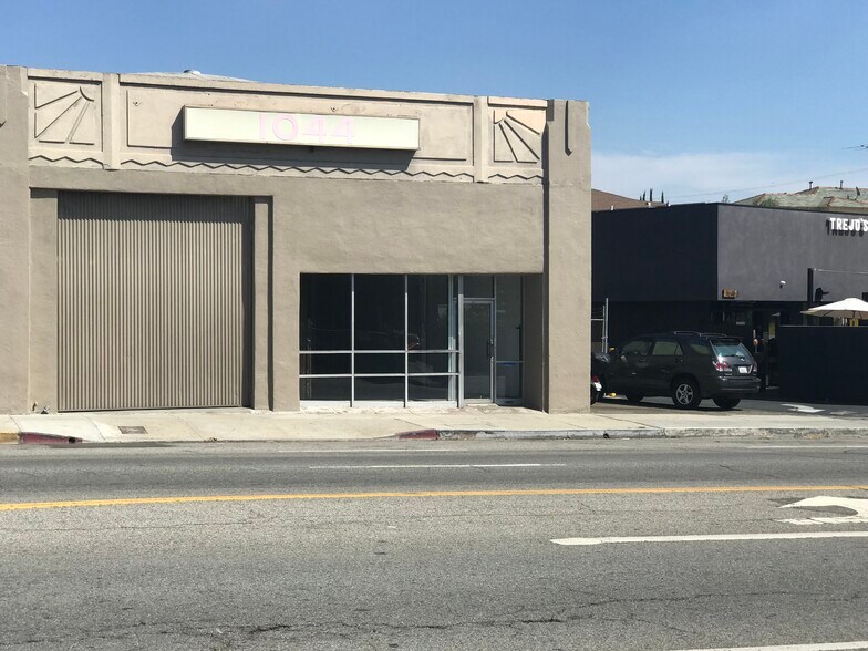 1044 S La Brea Ave, Los Angeles, CA à louer - Photo du bâtiment - Image 2 de 5