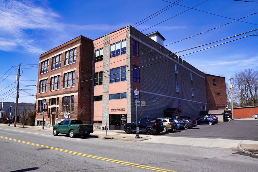 9-11 Broad St, Glens Falls, NY for lease - Building Photo - Image 1 of 10