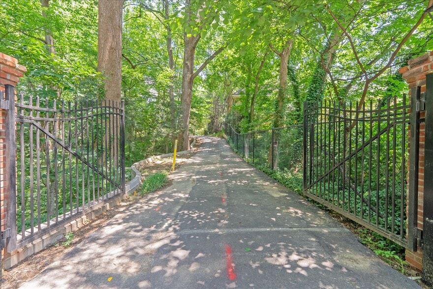 4019 N Randolph St, Arlington, VA for sale - Other - Image 2 of 9