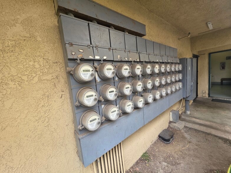 420-422 S Birch St, Santa Ana, CA for sale - Building Photo - Image 3 of 21