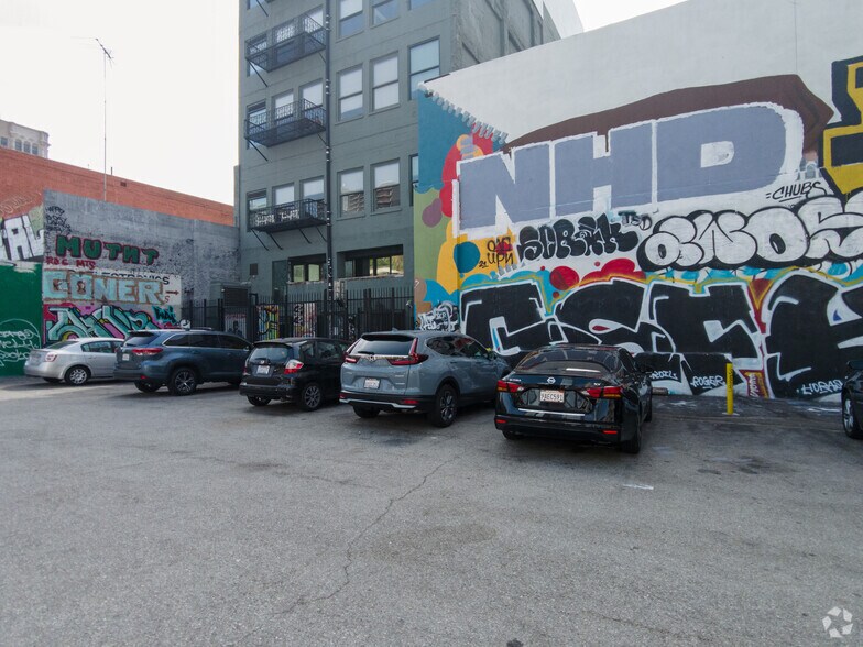 350 S Hill St, Los Angeles, CA à vendre - Photo du bâtiment - Image 2 de 14
