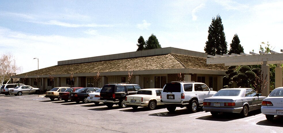 2542 Samaritan Dr, San Jose, CA à louer - Autre - Image 2 de 14