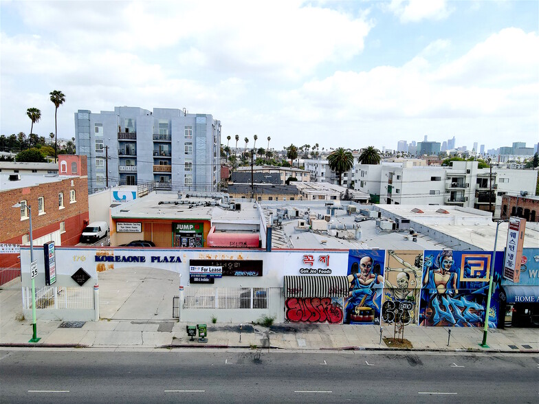 170 S Western Ave, Los Angeles, CA à vendre - Photo du bâtiment - Image 1 de 1