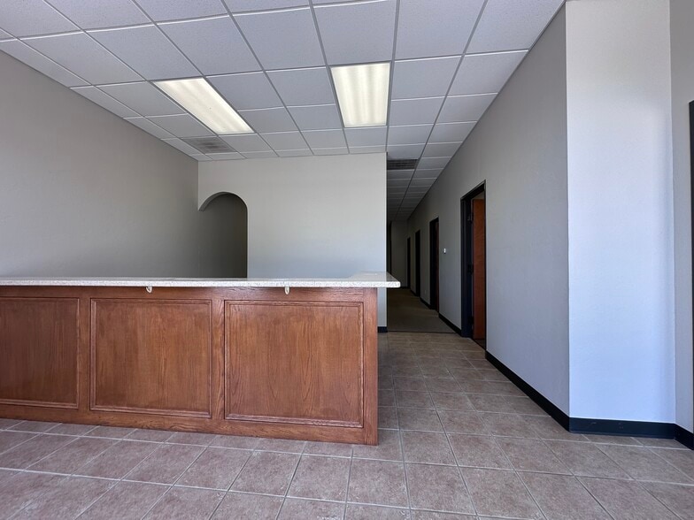 360 24th Ave NW, Norman, OK for lease - Building Photo - Image 3 of 14