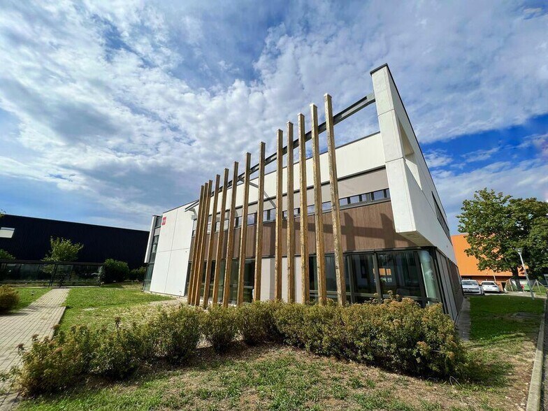 15 Rue Jacobi-Netter, Strasbourg à louer - Photo du bâtiment - Image 2 de 2