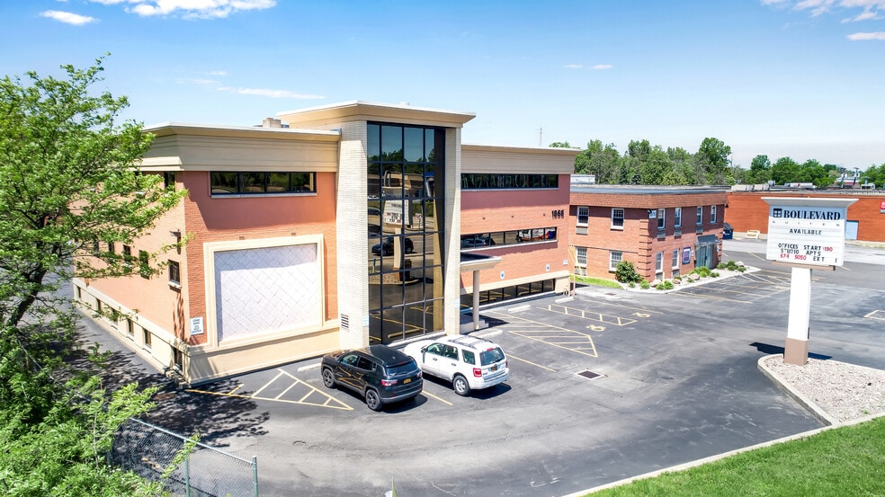 1868 Niagara Falls Blvd, Tonawanda, NY for lease - Building Photo - Image 2 of 5