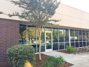 1450 Drew Ave, Davis, CA à louer Photo du bâtiment- Image 1 de 7