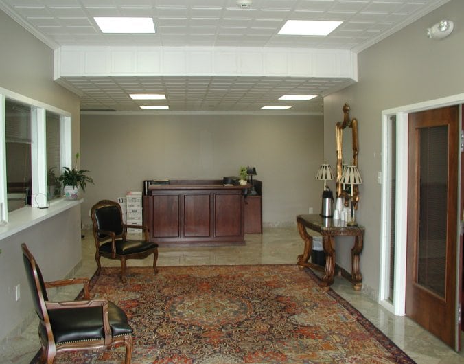 420 Hudgins Rd, Fredericksburg, VA for lease - Lobby - Image 2 of 3