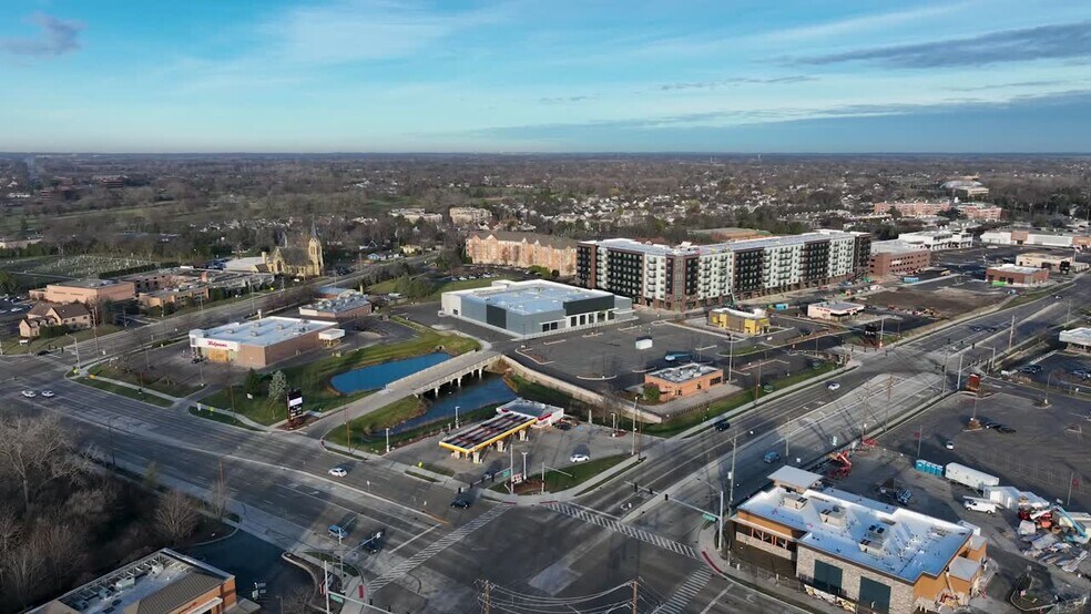 260 McHenry Rd, Buffalo Grove, IL à louer - Vidéo sur l’inscription commerciale - Image 2 de 6