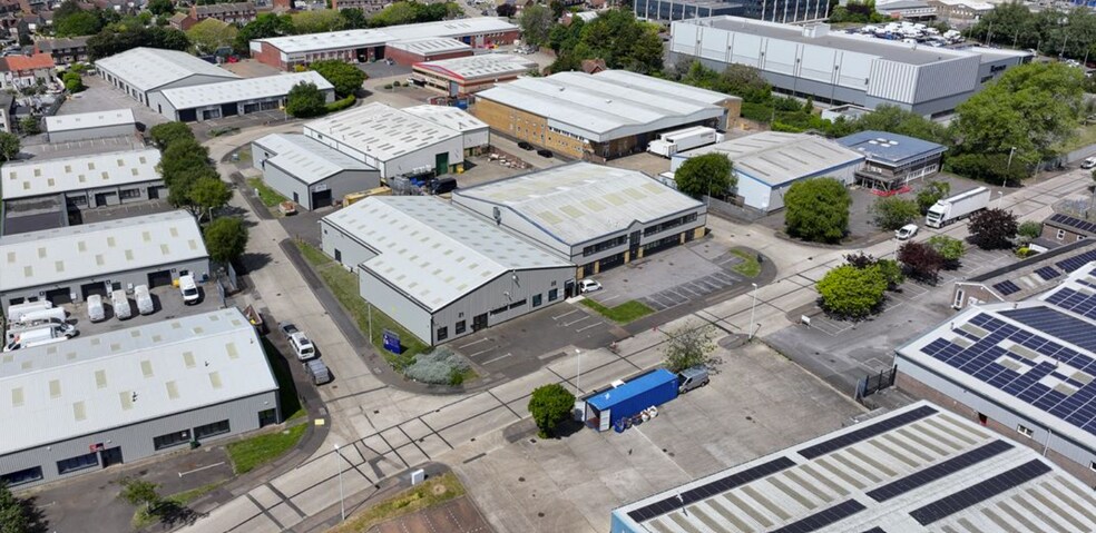 Decoy Rd, Worthing à louer - Photo du bâtiment - Image 2 de 3