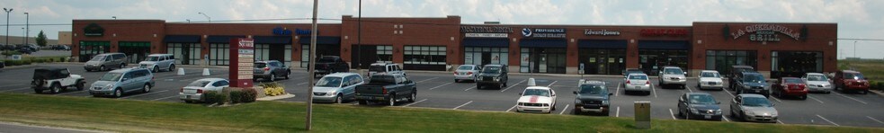 10033 Wicker Ave, Saint John, IN à louer - Photo du bâtiment - Image 3 de 18