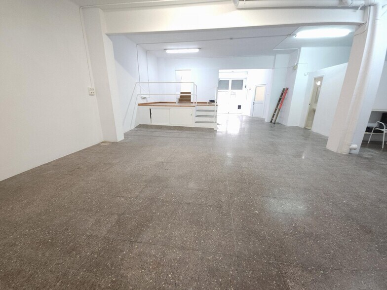 Multifamily in Sant Joan Despí, Barcelona for sale - Interior Photo - Image 3 of 3
