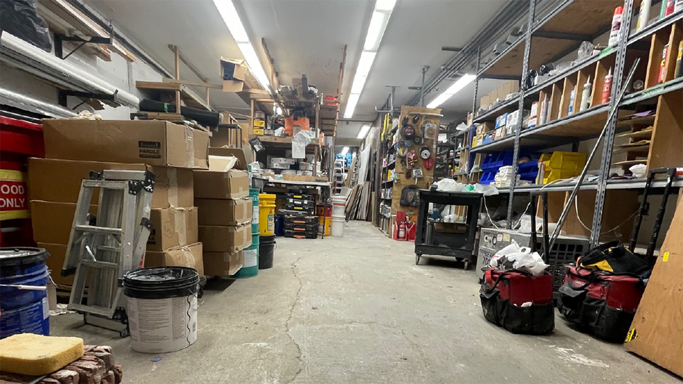 12-20 37th Ave, Long Island City, NY à vendre - Photo intérieure - Image 3 de 5