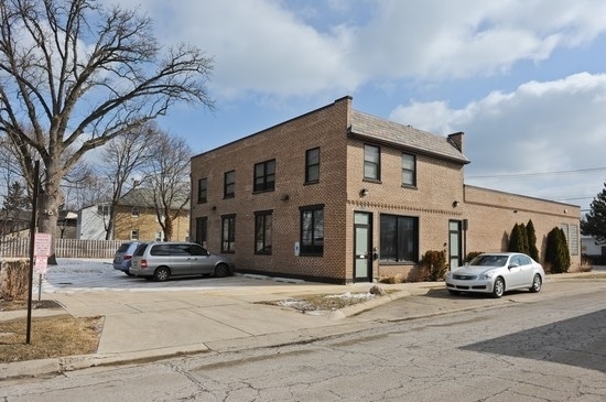 2132 Green Bay Rd, Highland Park, IL for lease Primary Photo- Image 1 of 28