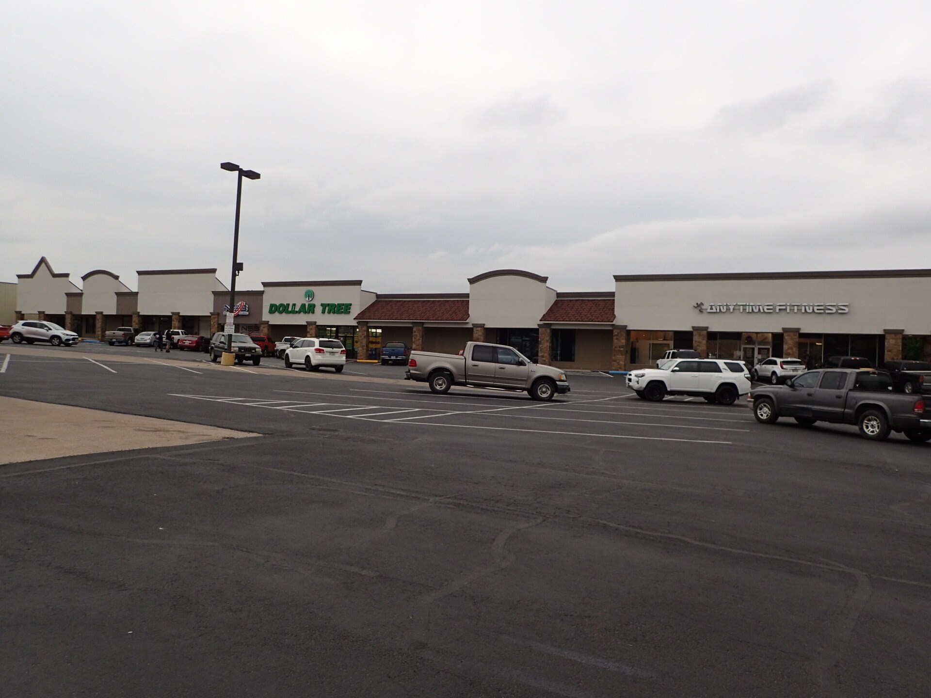 1104 Highway 16 S, Graham, TX à louer Photo du bâtiment- Image 1 de 10