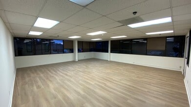 14511 Franklin Ave, Tustin, CA à louer Photo intérieure- Image 2 de 2