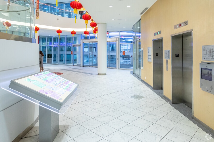 4000 No. 3 Rd, Richmond, BC for sale - Lobby - Image 3 of 18