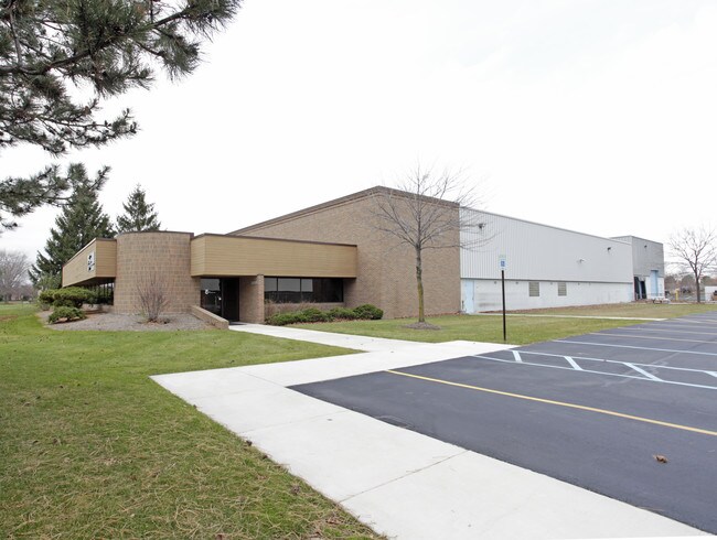 More details for 1900 Northfield Dr, Rochester Hills, MI - Industrial for Sale