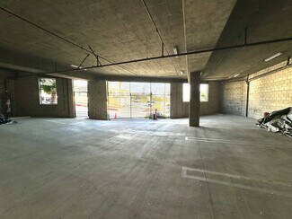 Plus de détails pour 3800 Foothill Blvd, Glendale, CA - Bureau/Commerce de détail à louer