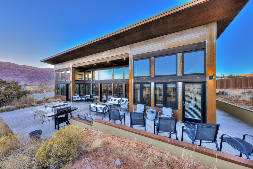 171 Mt Peale Dr, Moab, UT for sale - Building Photo - Image 3 of 37